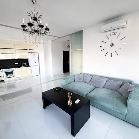 Apartment аркадія каманіна 3х кімнатна Odessa