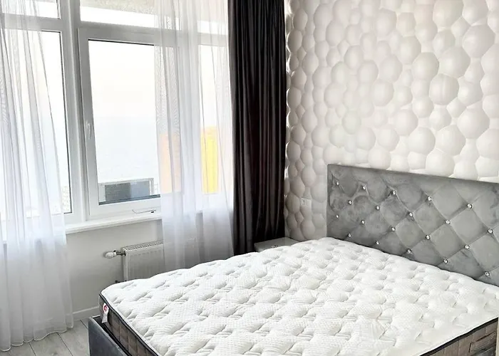 аркадія каманіна 3х кімнатна *