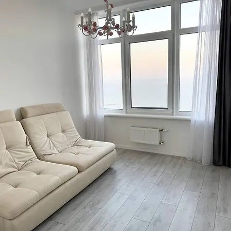 Apartamento аркадія каманіна 3х кімнатна